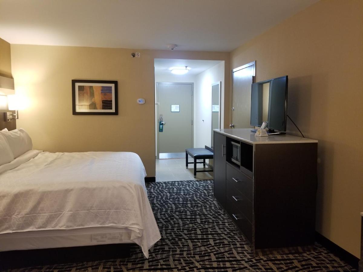 Holiday Inn Poughkeepsie By Ihg Exterior foto