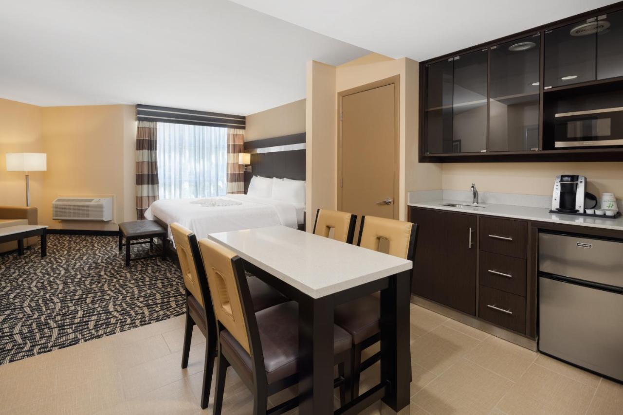 Holiday Inn Poughkeepsie By Ihg Exterior foto