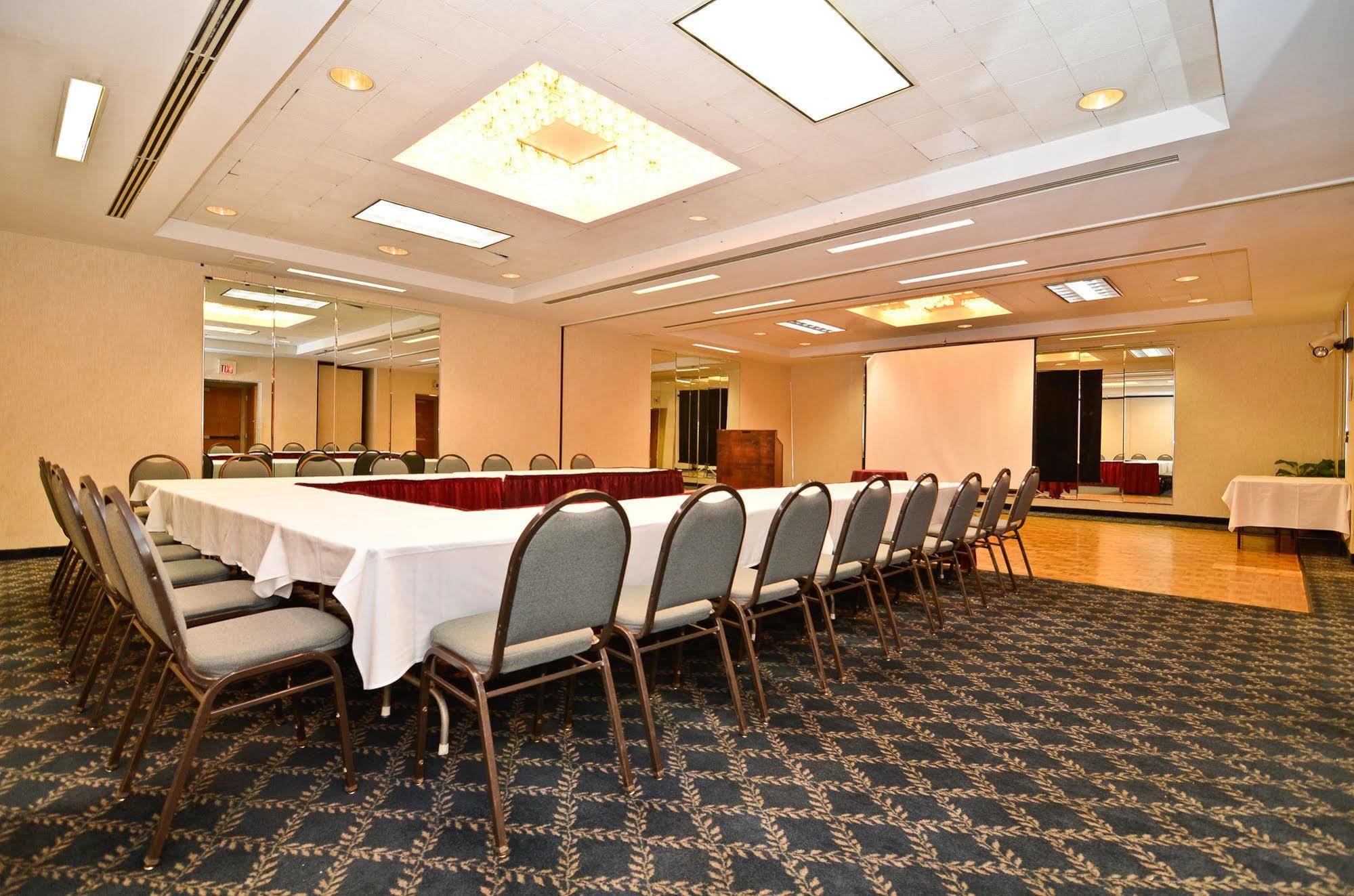 Holiday Inn Poughkeepsie By Ihg Negócio foto